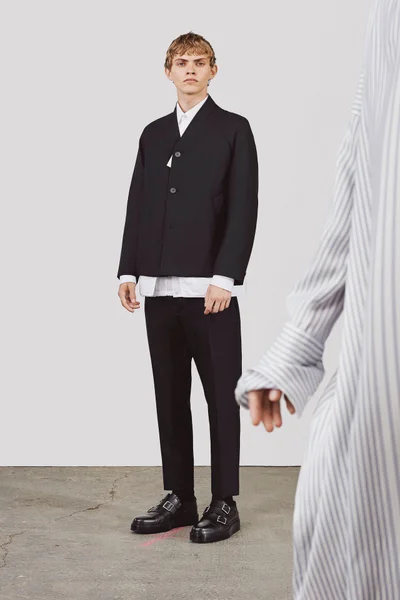 Look 8